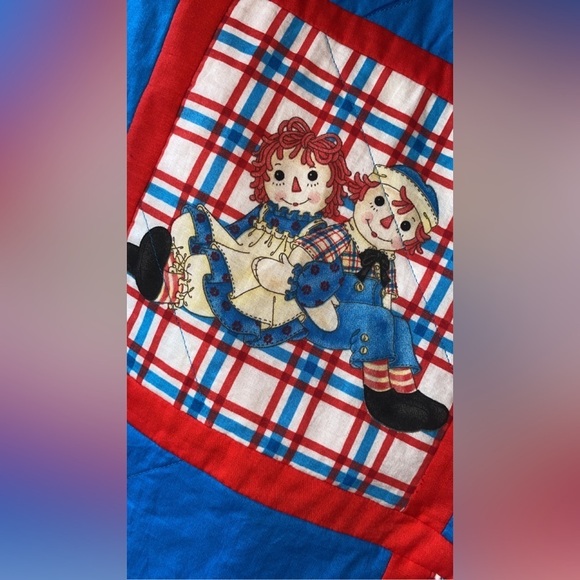Vintage Raggedy Ann & Andy Handmade Quilt Signed - Picture 2 of 5